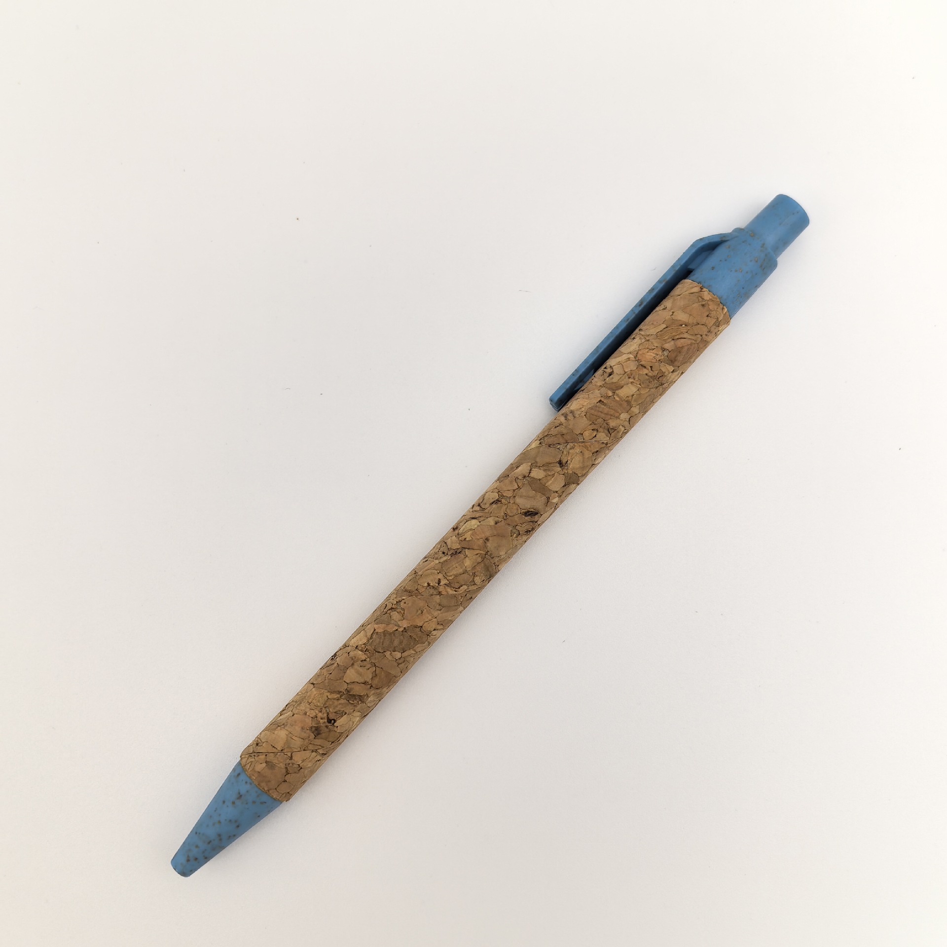 Suministro de bolígrafo de corcho de color ecológico material de paja bolígrafo publicitario regalos comerciales bolígrafo de tubo de papel degradable al por mayor