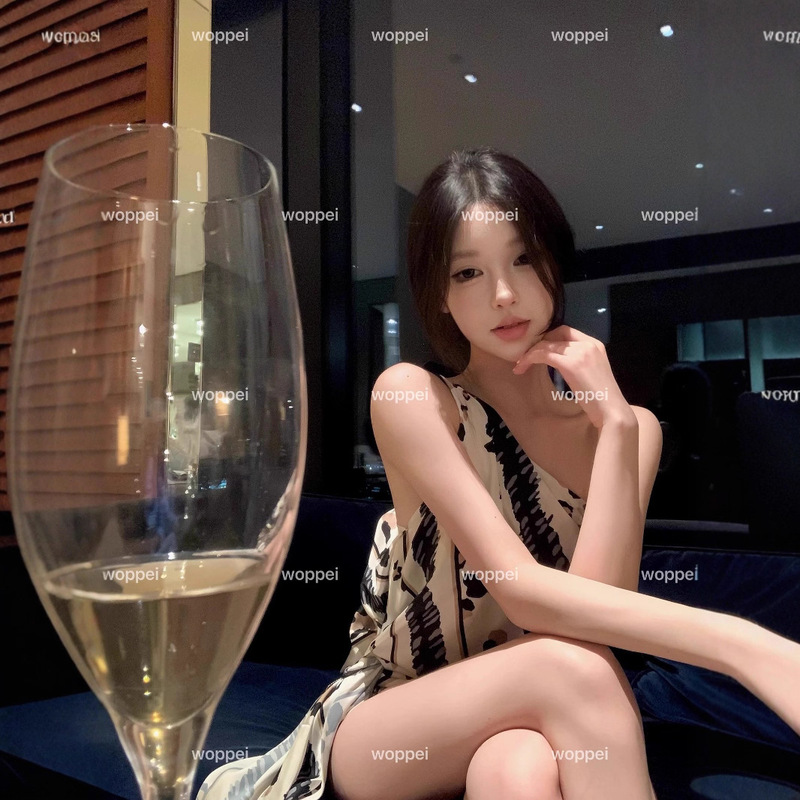woppei 7/12 20:00 cavall*キャメル白黒ヒョウ柄不規則プリントシルクスカーフスカート|undefined