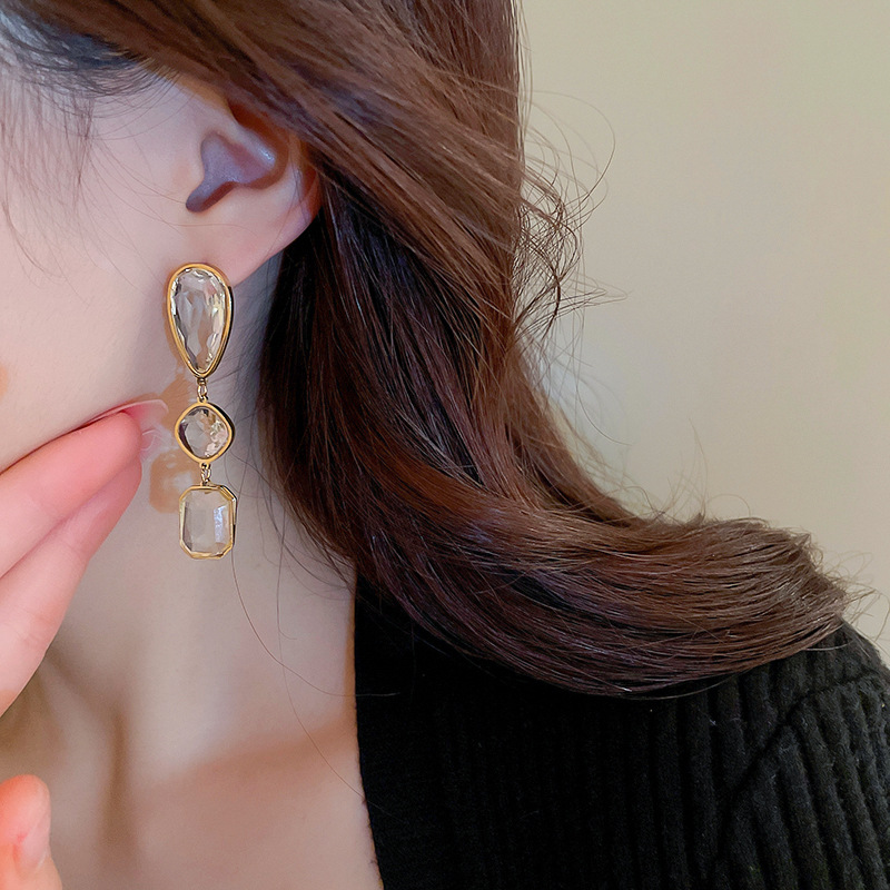 Fashion Oval Titanium Steel Plating Zircon Earrings 1 Pair