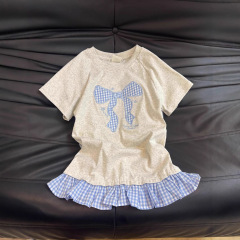 韓国風偽ツーピース半袖Tシャツ女性用夏小柄コントラストストライプスプライシングリボントップ卸売