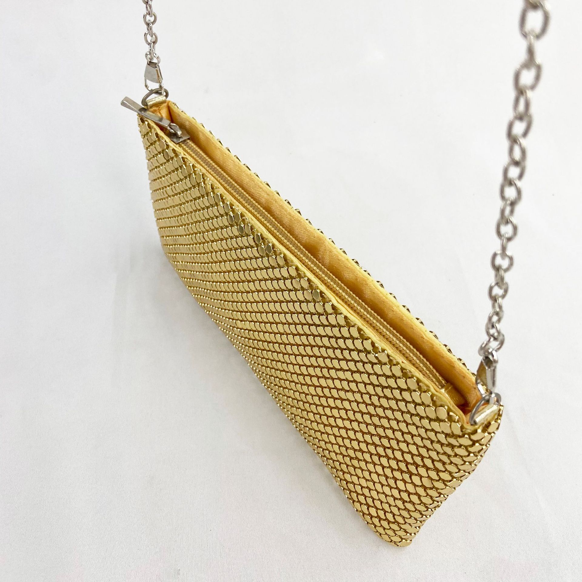 Gold Silver Metal Geometric Solid Color Square Evening Bags display picture 1