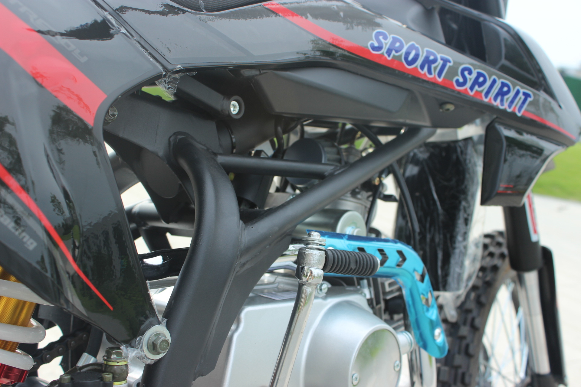 Brand New Off-Road Motorcycle, Mountain Dirt Bike with Reinforced Frame, Professional Motorcycle, 125Cc All-Terrain Motorcycle