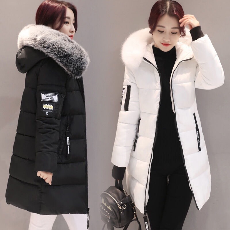 Red long hooded cotton coat for women with large fur collar, loose-fitting cotton jacket, trendy letter patch, thickened winter cotton coat for women Red long hooded cotton coat for women with large fur collar, loose-fitting cotton jacket, trendy letter patch, thickened winter cotton coat for women
