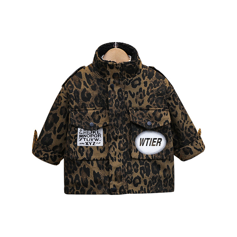 6431 niños más chaqueta de terciopelo 2025 nuevo estilo bebé pequeño y mediano abrigo de piel grueso abrigo de leopardo cálido abrigo de algodón