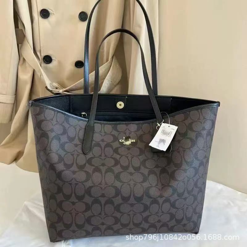 Coach's New City33 Classic Monogram Tote Bag Shopping Bag Large Capacity Commuter Fashion Versatile Women's Bag Coach's New City33 Classic Monogram Tote Bag Shopping Bag Large Capacity Commuter Fashion Versatile Women's Bag