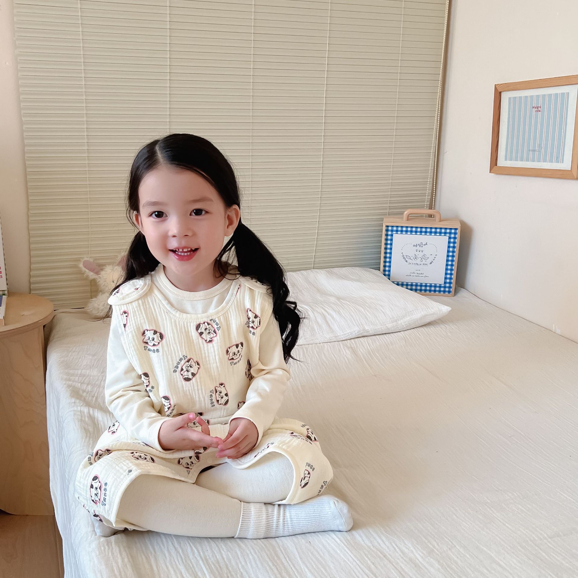 かわいい子犬(前6枚、後ろ4枚のベスト寝袋) / 80cm