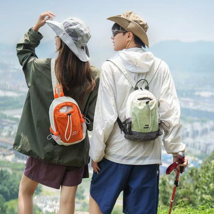 Cross-border outdoor lightweight water bottle bag for men and women, drawstring closure shoulder bag, color-blocking phone bag, sports hiking crossbody bag