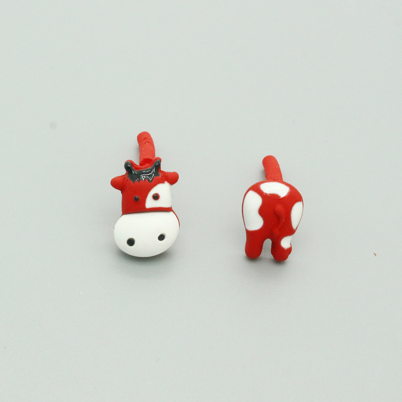 New Asymmetric Cute Cow Earrings display picture 3