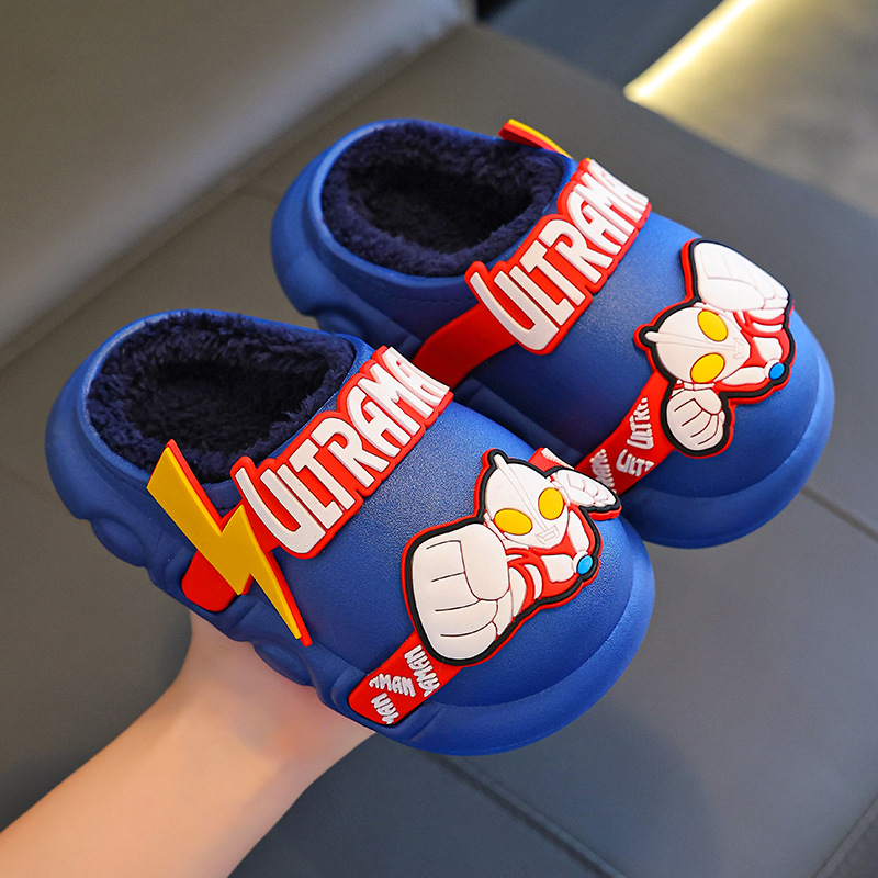 2024 nuevo invierno Ultraman zapatillas de algodón para niños impermeables calientes de peluche para niños pequeños y grandes zapatillas de algodón para niños pequeños