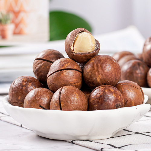 Macadamia nut cream flavor new large grain Internet celebrity casual snacks bagged and canned wholesale and retail