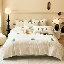 A类兔毛绒四件套冬季牛奶绒床品珊瑚绒被套法莱兰绒床单圣诞限定