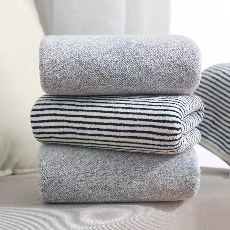 Serviette en polaire corail à rayures verticales étoilées, douce et confortable pour le visage, absorbante et ourlée, idéale pour_voghion.com