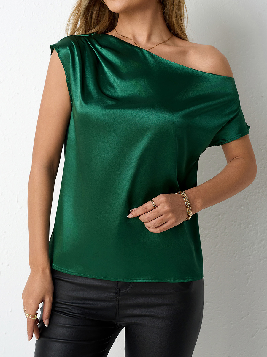 Tiro real Ropa de mujer europea y americana 2025 Camisa de satén de primavera y verano Camisa de cuello inclinado irregular de seda de imitación