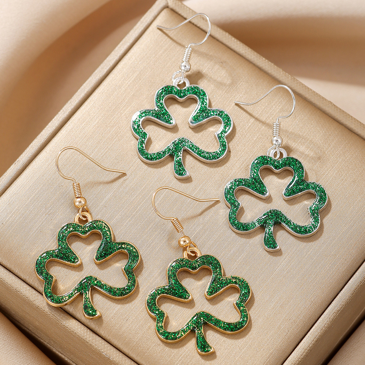 Cross-Border Fashion Personality Street Style St. Patrick's Day Hollow Green Double-Sided Enamel Clover Pendant Earrings for Women