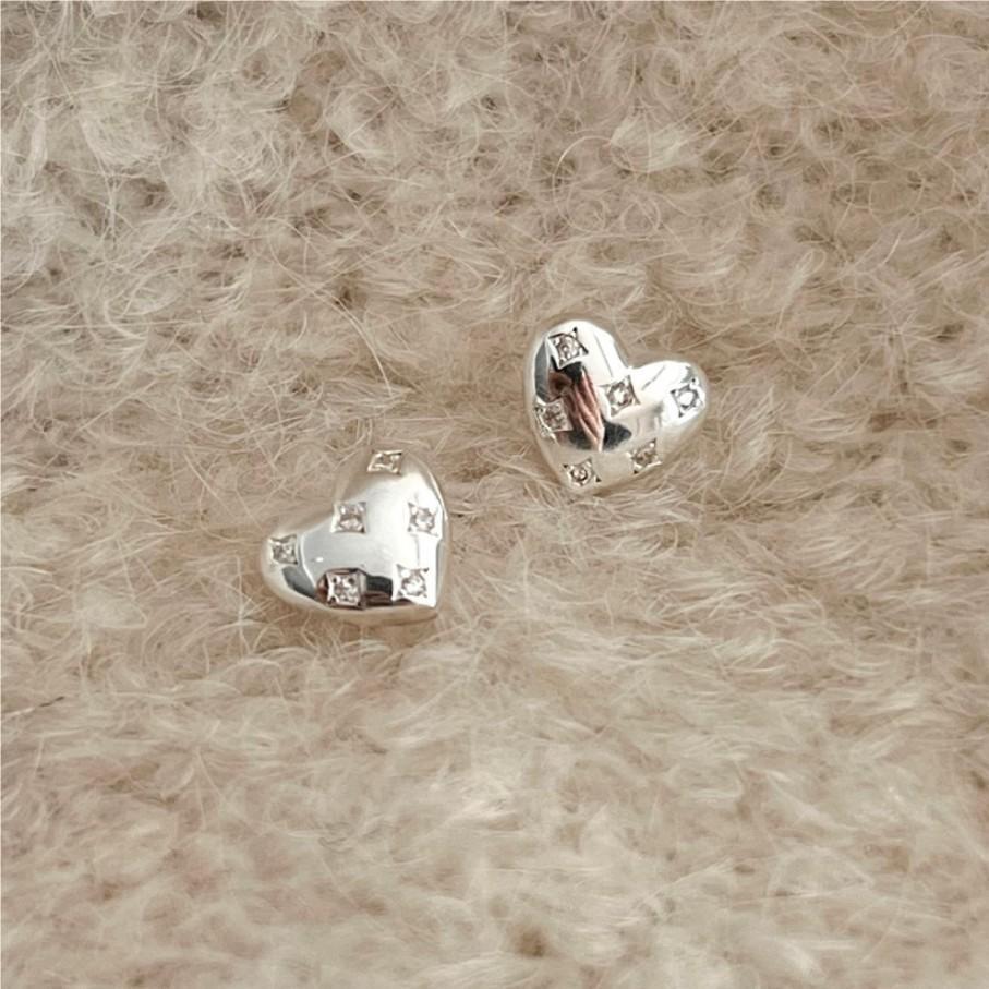 3g Weight 925 Sterling Silver Ear Needle Material Ear Studs Classification 1 Pair Quantity Holiday, Daily Occasion 925 Sterling Silver Material Heart Shape Pattern Women's Gender Plating Design Simple Style, Classic Style Style 1 Pair 925 Sterling Silver Heart Shape Ear Studs 2
