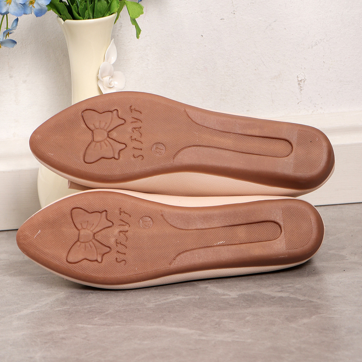 Women's Casual Solid Color Point Toe Flats display picture 5