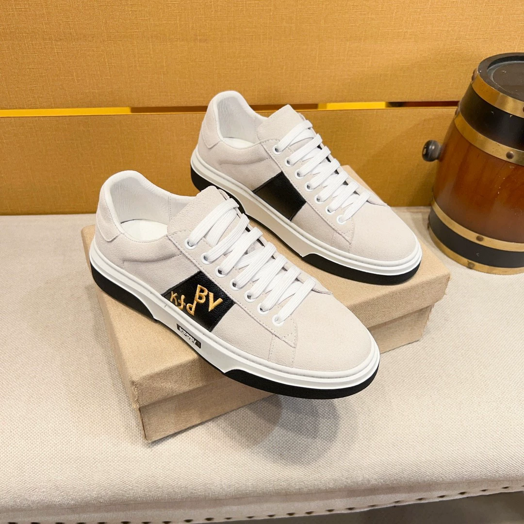 Прохладная обувь для мужчин 2024 натуральная кожа дикая темно-синяя индивидуальная тенденция классическая обувь для мужчин корейская версия легкой роскоши повседневная обувь