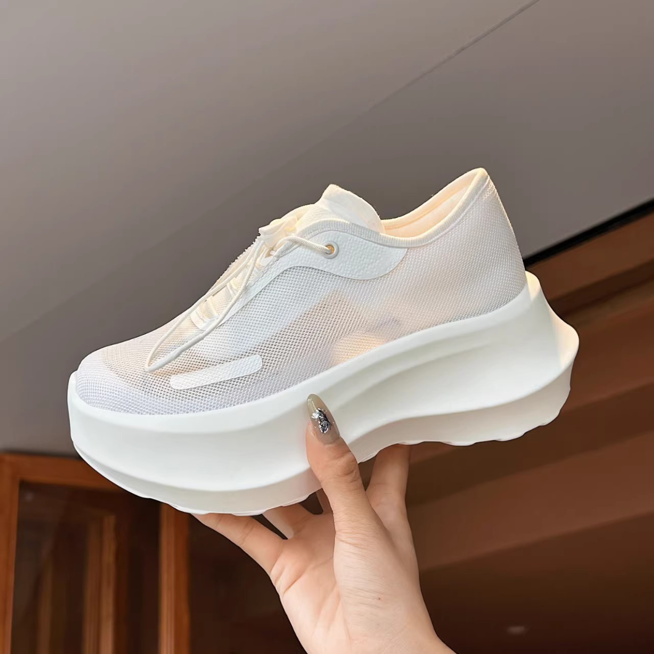 Thick-Soled Height-Increasing Dad Shoes for Women 2025 Summer Thin Mesh Breathable Sports Casual Shoes Lightweight Platform White Shoes