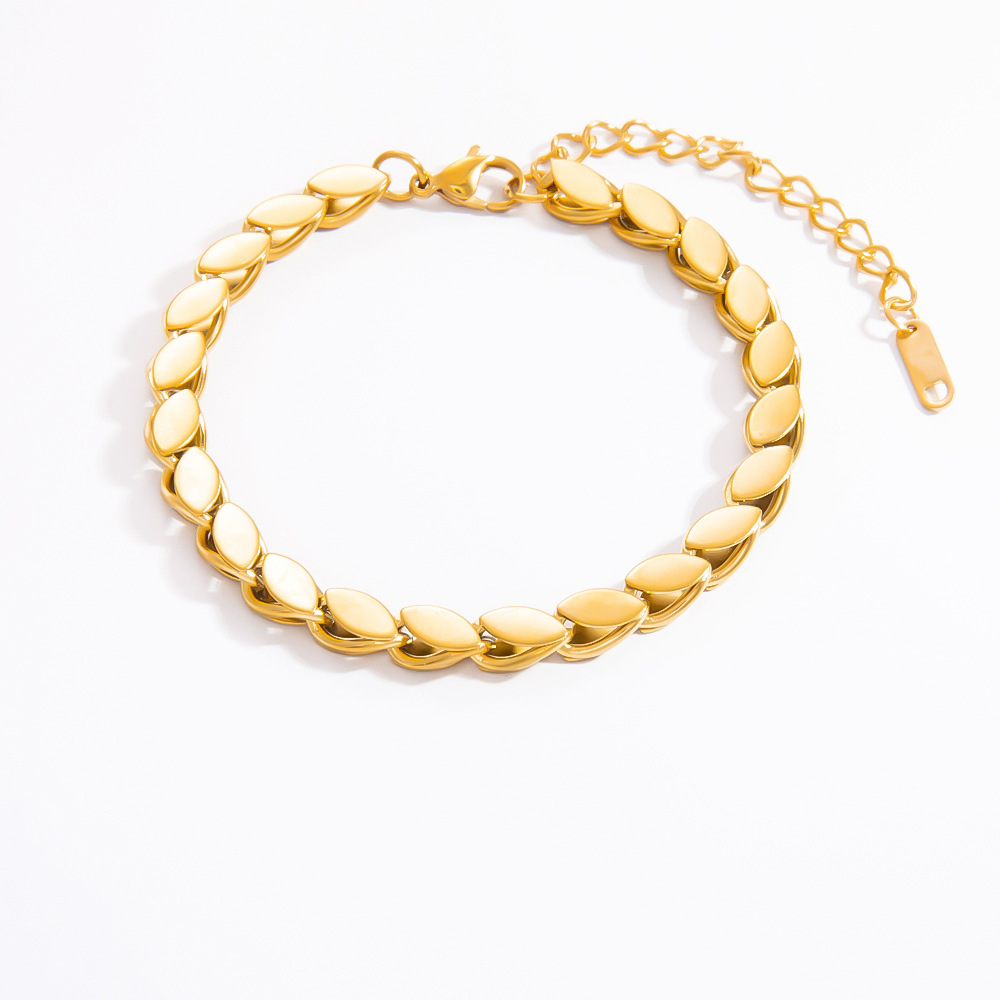 PVD Coated Real Gold Plated Leaves Heart Shape 304 Stainless Steel Retro Simple Style Classic Style Waterproof Non Tarnish 304 Stainless Steel Bracelets display picture 8