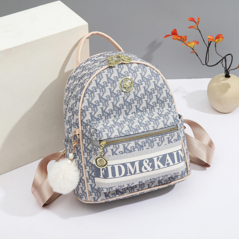 Mochila de viaje de alto nivel para mujeres 2025 nueva primavera y verano bolsas de moda para salir de gran capacidad mochila de mamá image 13