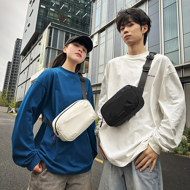 Ins-Style Japanese Crossbody Bag Trendy Workwear Functional Unisex Waterproof Small Square Bag Lightweight Shoulder Bag
