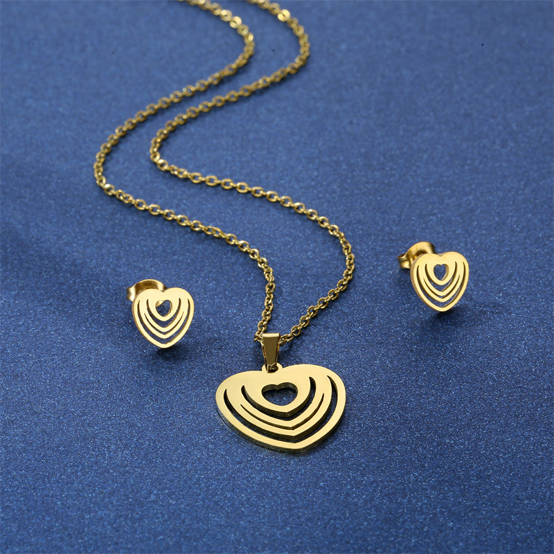 Womenu0027S Simple Style Heart Stainless Steel Titanium Steel Pendant Necklace Jewelry Sets