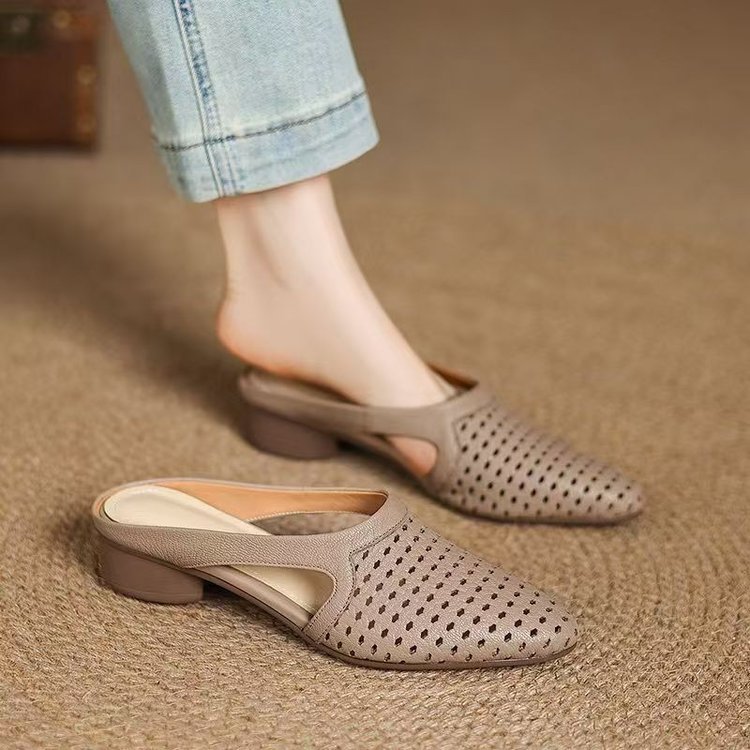 Women's slippers