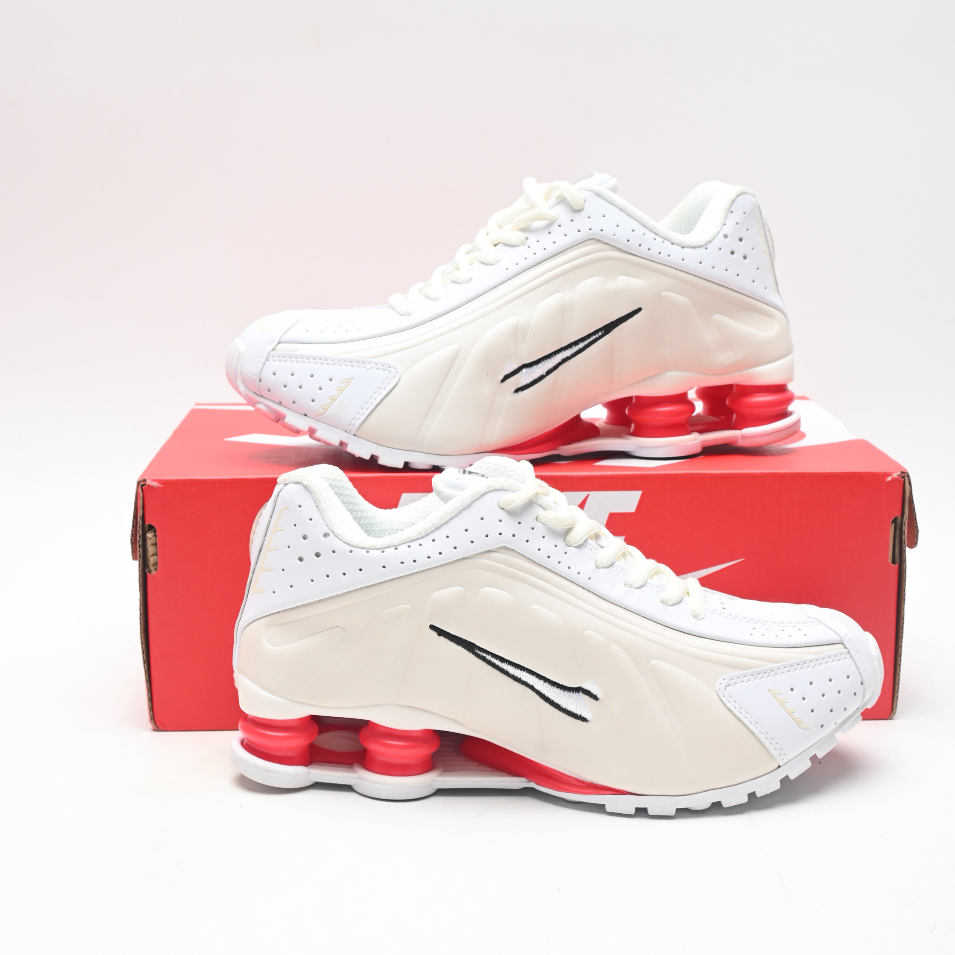 Tenis de Running con Cámara de Aire SHOX R4 Malla y Caucho Transpirable, Antideslizante para Correr y Deportes
