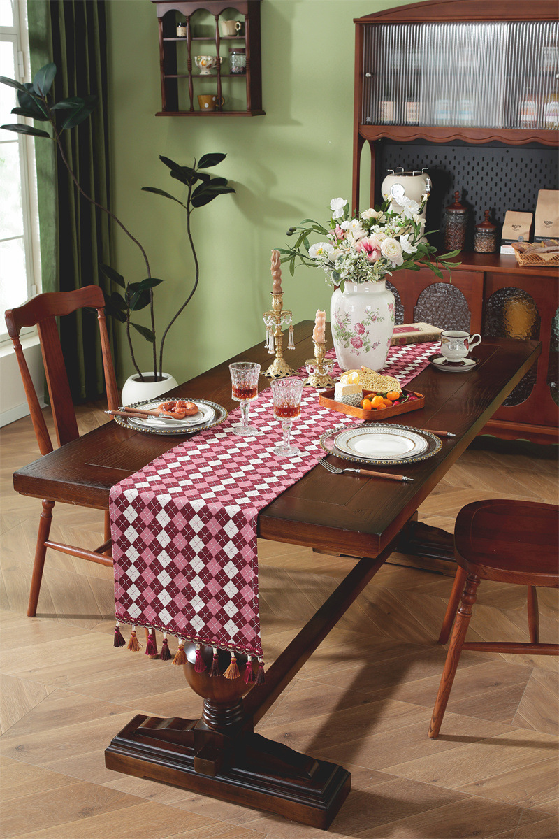 American Retro Geometric Jacquard Tassel Table Runner For Home_voghion.com