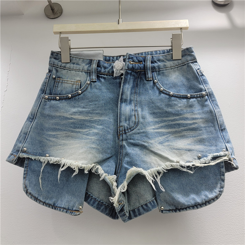 Pantalón Corto Vaquero con Remaches y Flecos de Denim, Pernera Ancha, para Verano y Uso Diario