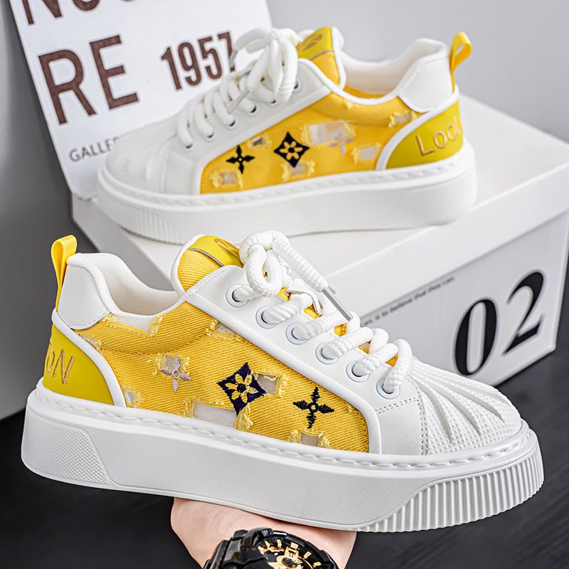 Zapatos casuales de moda para hombres, primavera de 2025, nuevo estilo, estampado de concha, zapatos de tablero a juego con estampado de colores, zapatos de hombre de moda de lujo ligero