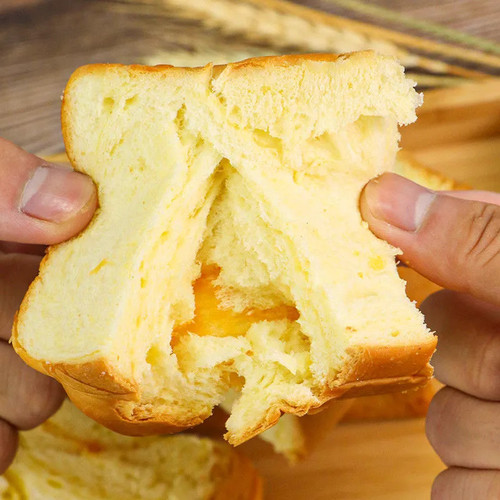 Whole box thick toast bread breakfast cake type snack midnight snack food nutrition meal replacement 7 o'clock