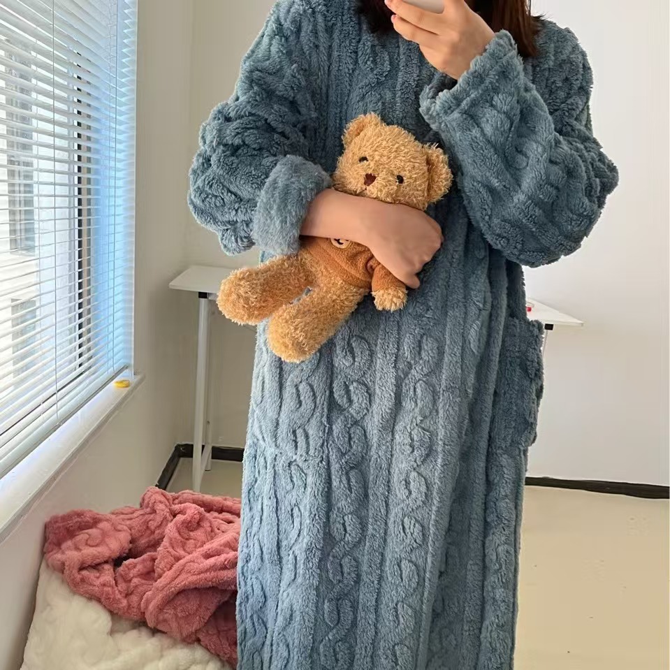 네이비 블루 산호 벨벳 잠옷