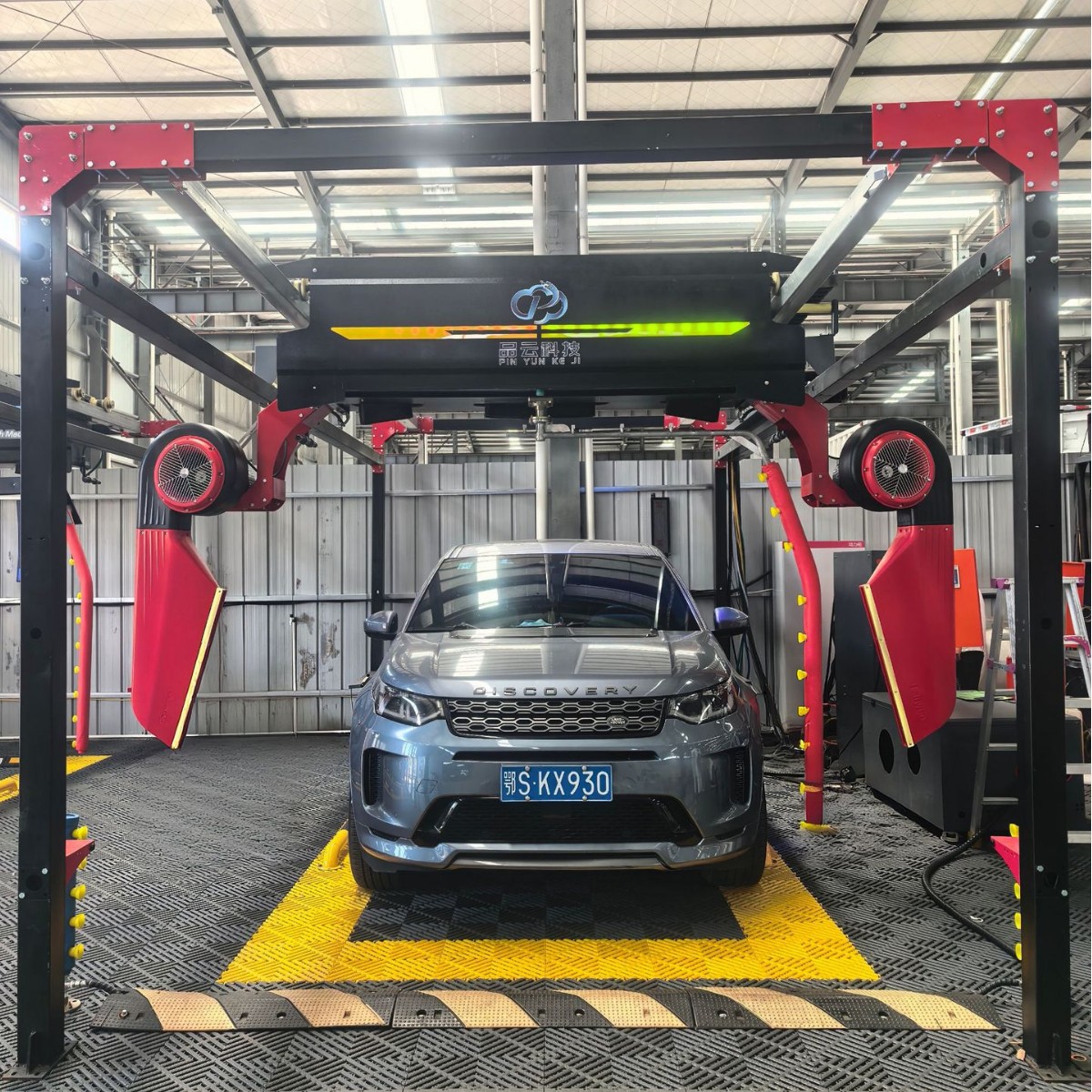 Gran fabricante de lavadora de automóviles comerciales, lavadora de automóviles totalmente automática sin ángulo muerto, 360 grados de rotación de seis ventiladores transfronterizos