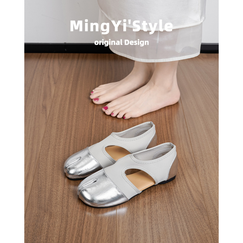 Sheepskin Version~Flat Split-Toe Mary Jane Shoes for Women, 2026 Summer New Ballet Shoes, Hollow Pig's Hoof Single Shoes Sheepskin Version~Flat Split-Toe Mary Jane Shoes for Women, 2026 Summer New Ballet Shoes, Hollow Pig's Hoof Single Shoes