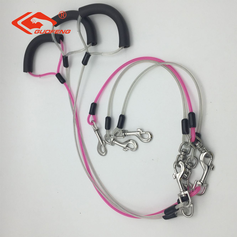 Suministro directo de fábrica suministros para mascotas cuerda de seguridad de alambre de acero anti-Perdida Amazon Cadena de perro de plástico perro cuerda de tracción para mascotas