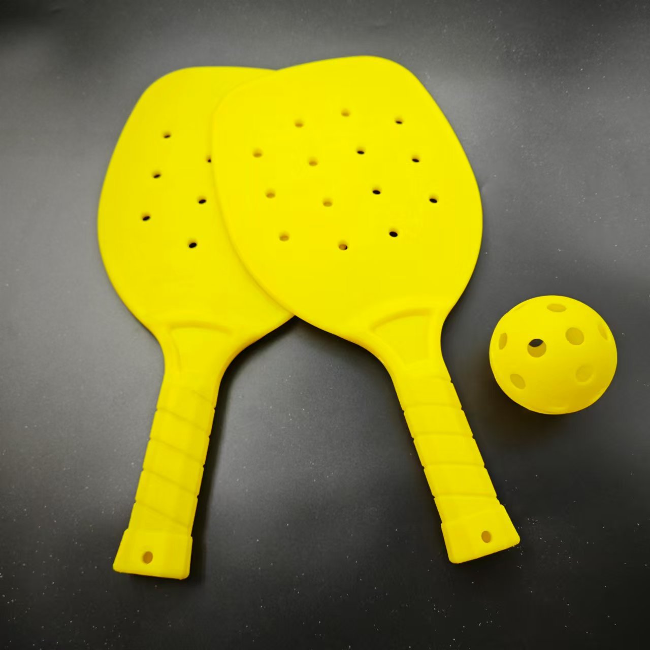 厂家直供跨境新款塑料匹克球拍网球拍沙滩拍塑料板球拍pickleball