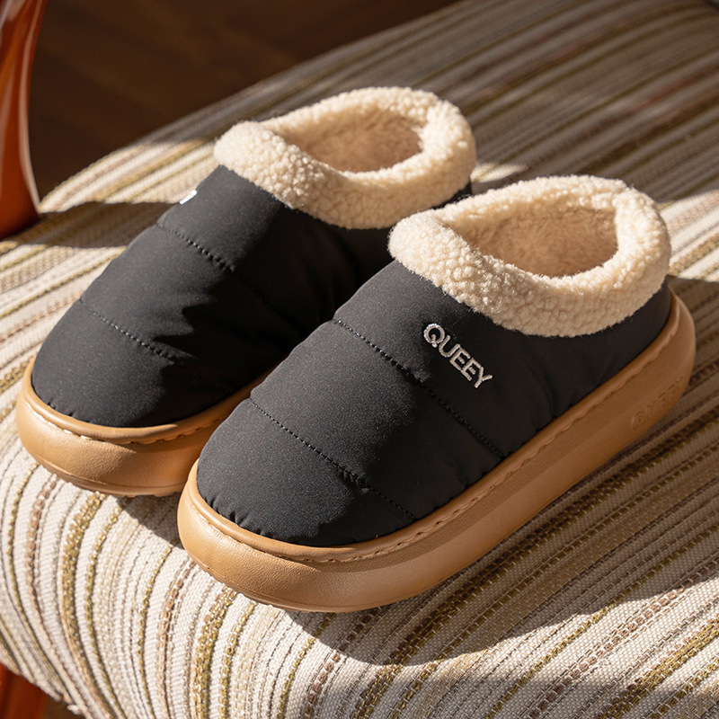 Le pantofole da donna in cotone possono essere indossate all'aperto in autunno e in inverno, oltre al velluto per il calore interno e domestico, suole spesse, borse impermeabili e antiscivolo e scarpe di cotone da uomo