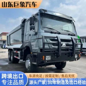 Manufacturer exports HOWO 6×4 rear eight-wheel dump truck with 371/380 horsepower