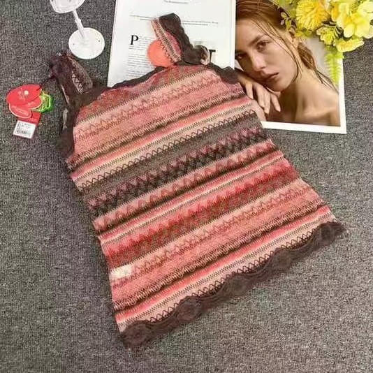 Nuevo encaje de alta calidad, chaleco de mujer sin anillo de acero, sujetador cómodo, ropa interior deportiva para dormir, mujer al por mayor.