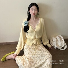森系甜美奶系针织开衫女收腰绑带减龄上衣碎花显瘦半身裙两件套装