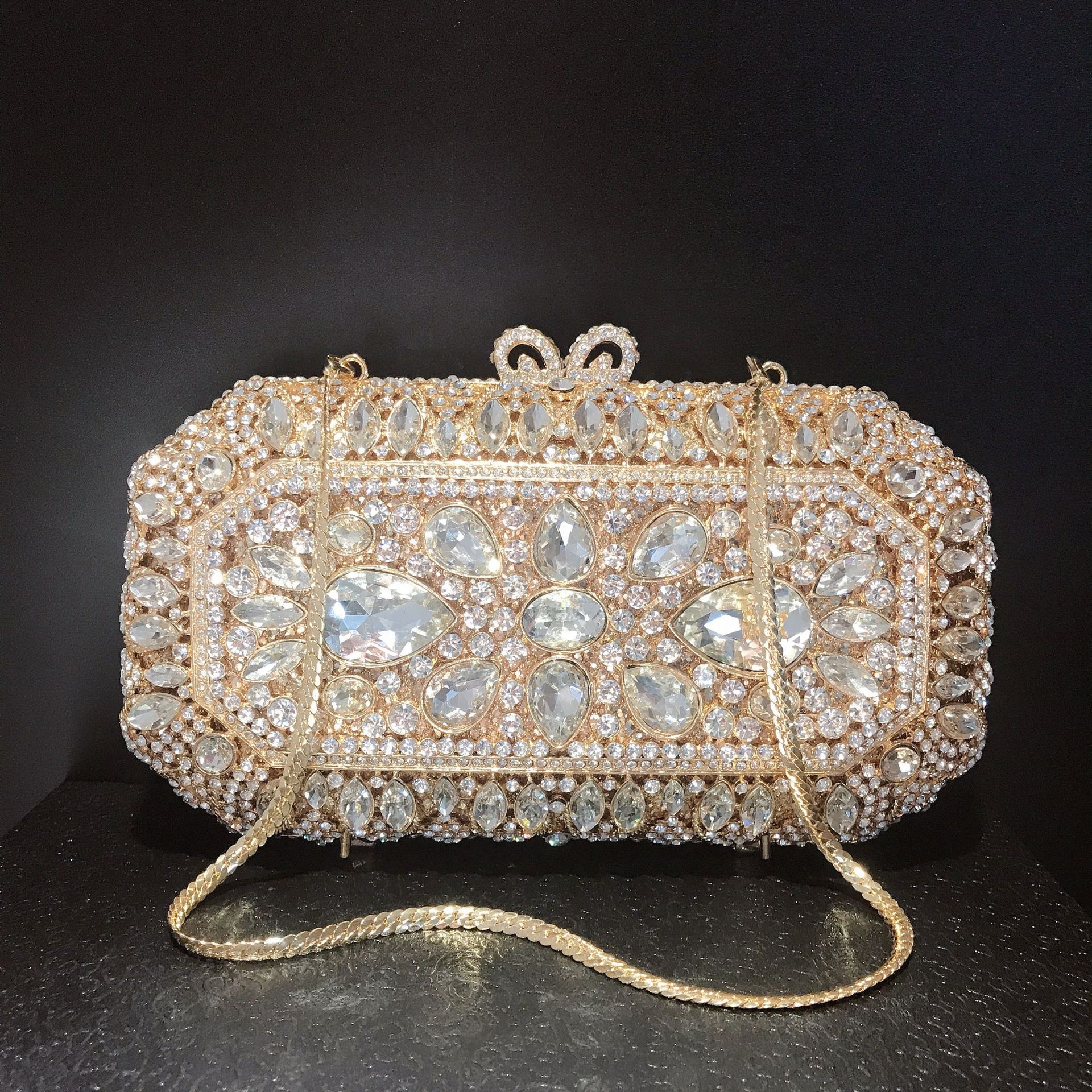 Nuevo paquete de cena con diamantes transfronterizos bolsas de cadena de diamantes de oro de champán cuadrado bolsas de mano de diamantes de vidrio de banquete europeas y estadounidenses