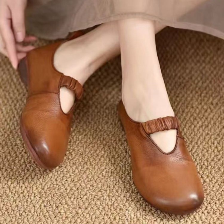 2026 primavera y otoño nuevo estilo estilo nacional de cuero suave suela retro zapatos de cabeza redonda zapatos perezosos zapatos de cuero suave mamá
