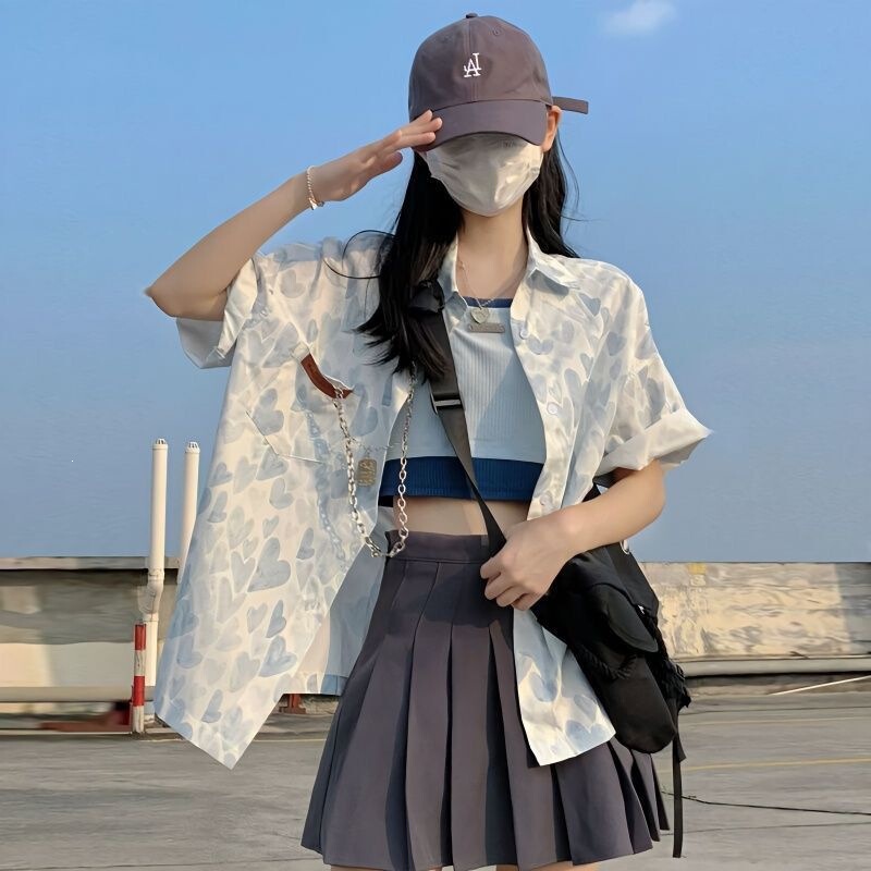 Vintage Japanese-Style Women's Summer Shirt, Korean Version, Loose Design, Unique and Special, Heart-Shaped, Short-Sleeve Blouse