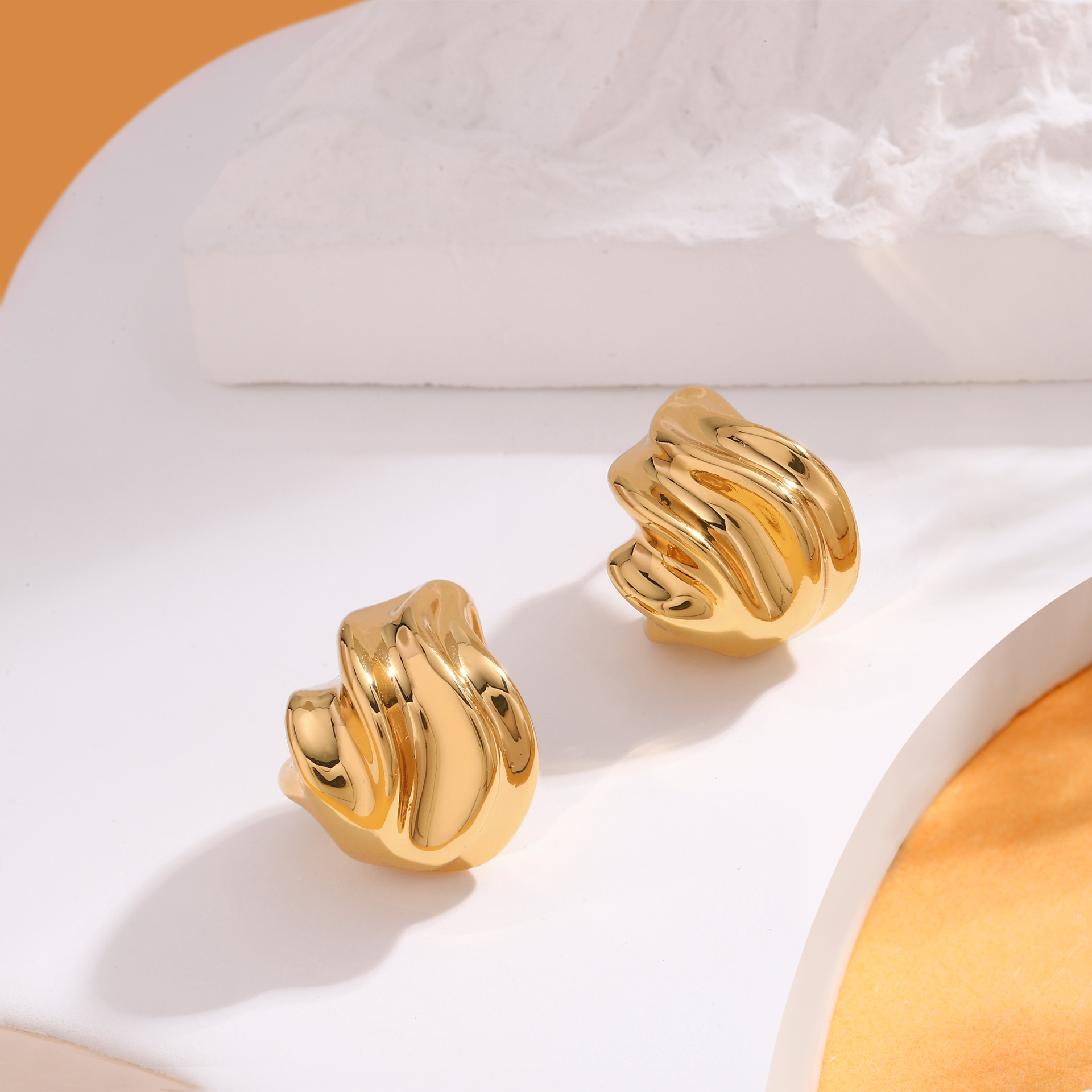 french-retro-rock-texture-earrings-european-and-american-fashion-simple-personality-hammer-pattern-high-end-feeling-earrings-for-women