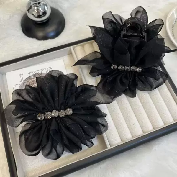 Elegant Rhinestone Banana Clip Korean Hair Accessory High-Quality Black Mesh Pleated Bow Claw Clip for the Back of the Head