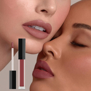 �羳�W����ճ�������F��Һ�w����ڼt�־ò���ɫ�@���F�洽��Ӣ��