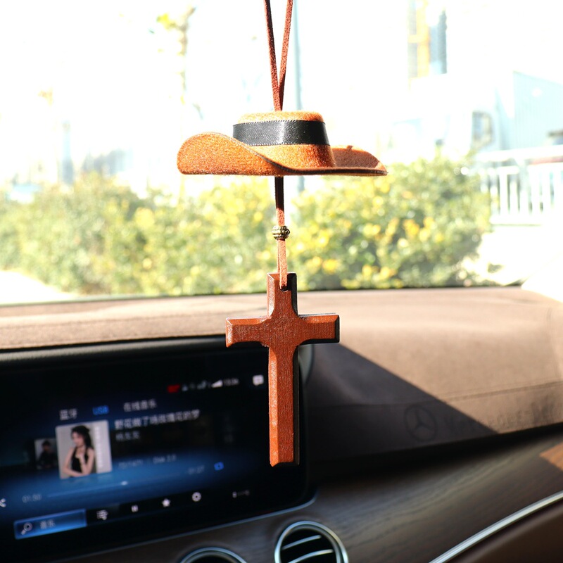 Cross-Border New Product Cowboy Hat Car Pendant Heart Cross Fashion Car Interior Accessories Car Supplies