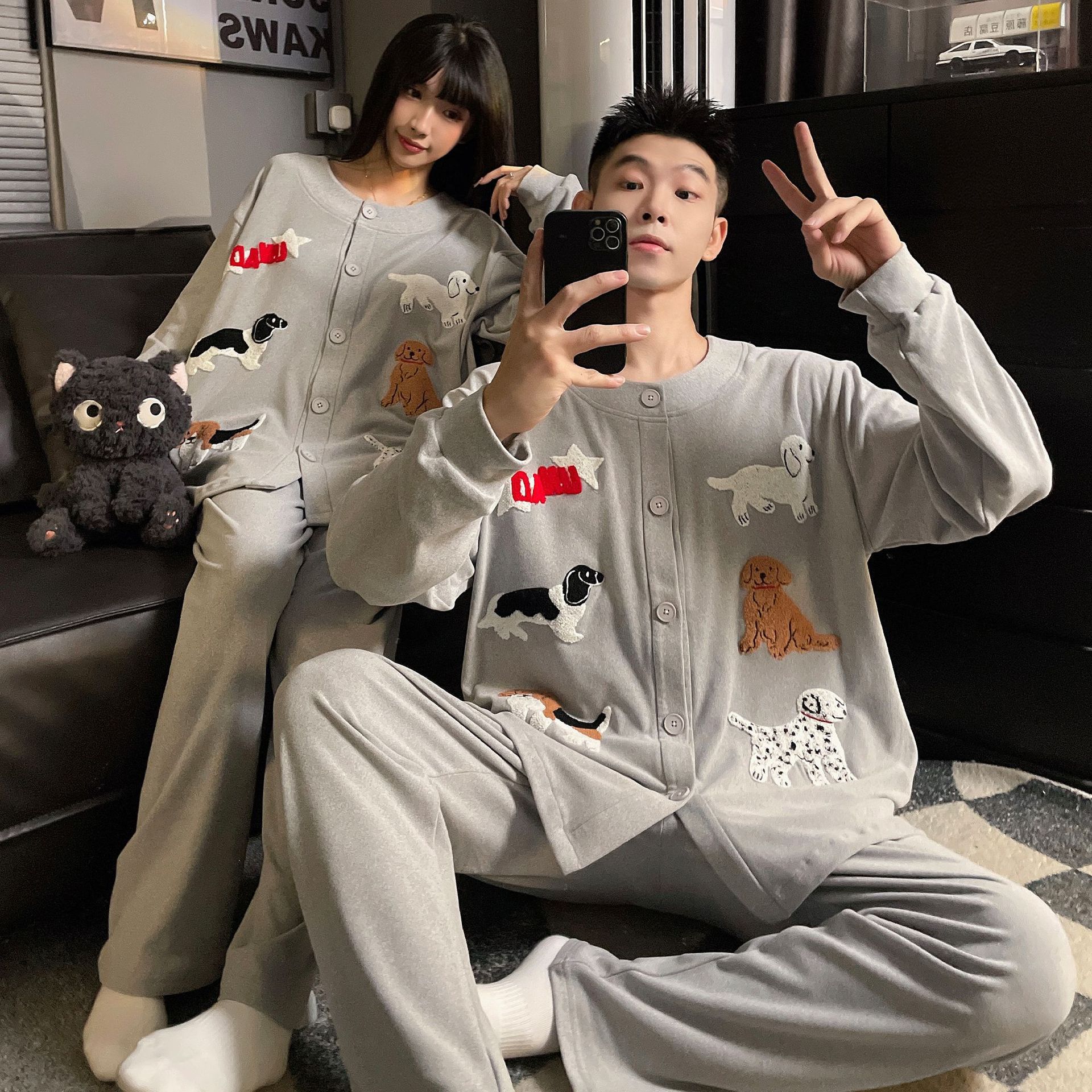 2025 New Spring and Autumn Cartoon Velvet Couple Pajamas Women's Long Sleeve High-Quality Men's Warm Home Clothing Set