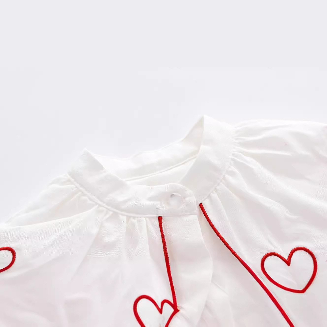 Camisa de las muchachas ropa para niños bebé amor cuello Camisa de algodón 2024 ropa de primavera camisa de estilo occidental para niños ropa para niños